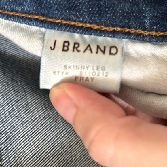 J BRAND - Skinny leg in Fray size 26 - Picture 14 of 14